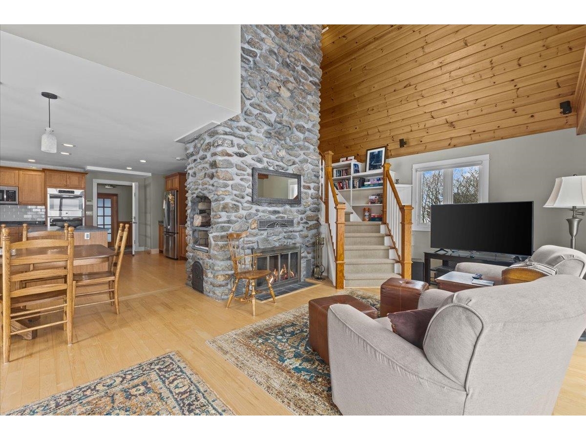 25 Pearl Bay Lane