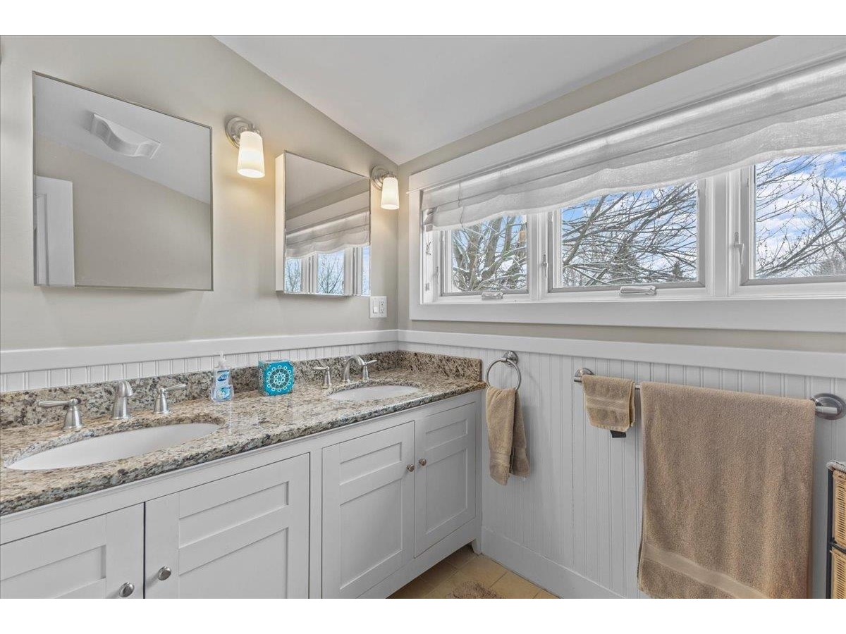25 Pearl Bay Lane