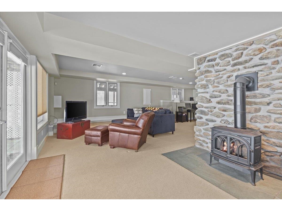 25 Pearl Bay Lane