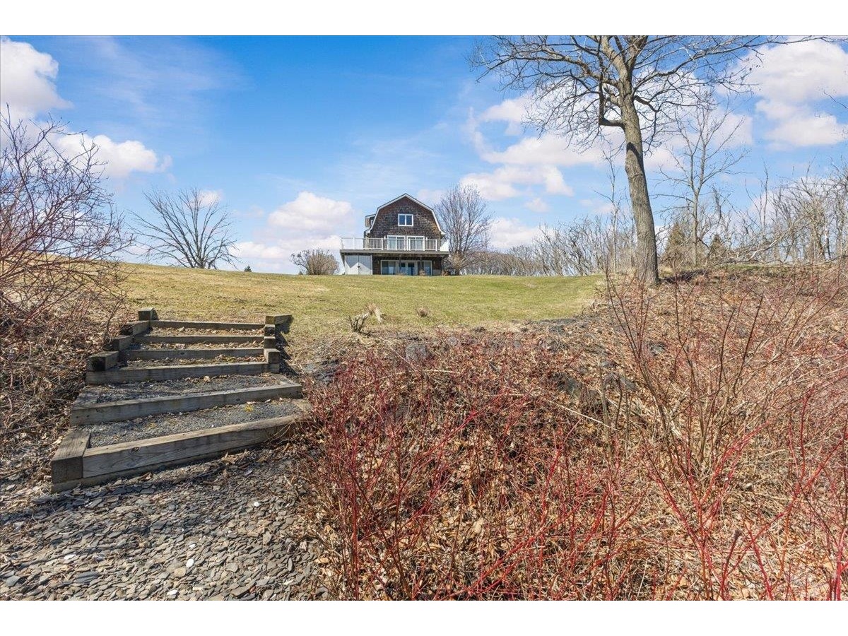 25 Pearl Bay Lane