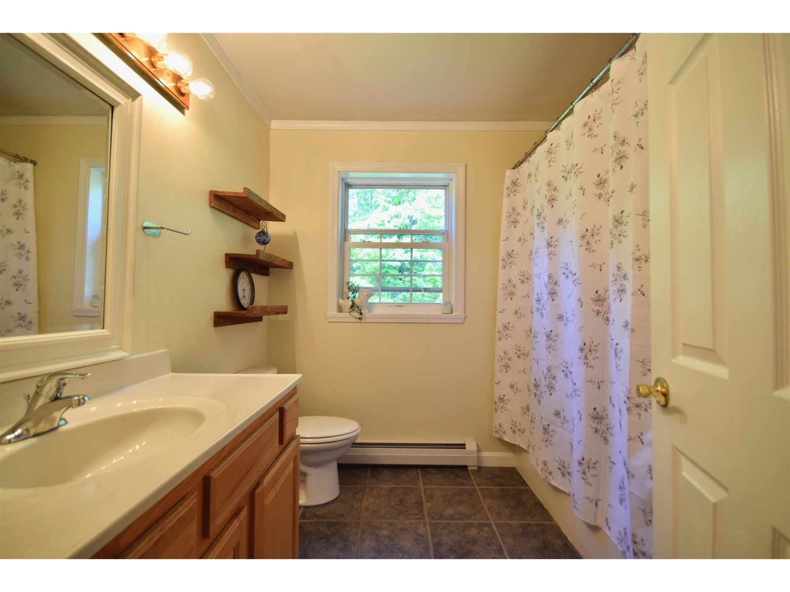 2nd floor bath