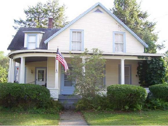 25 Pleasant ST