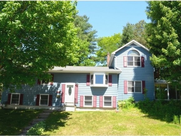 25 Redwood Terrace