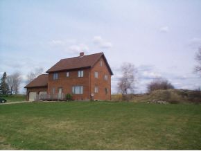 25 Snow Crest Rd