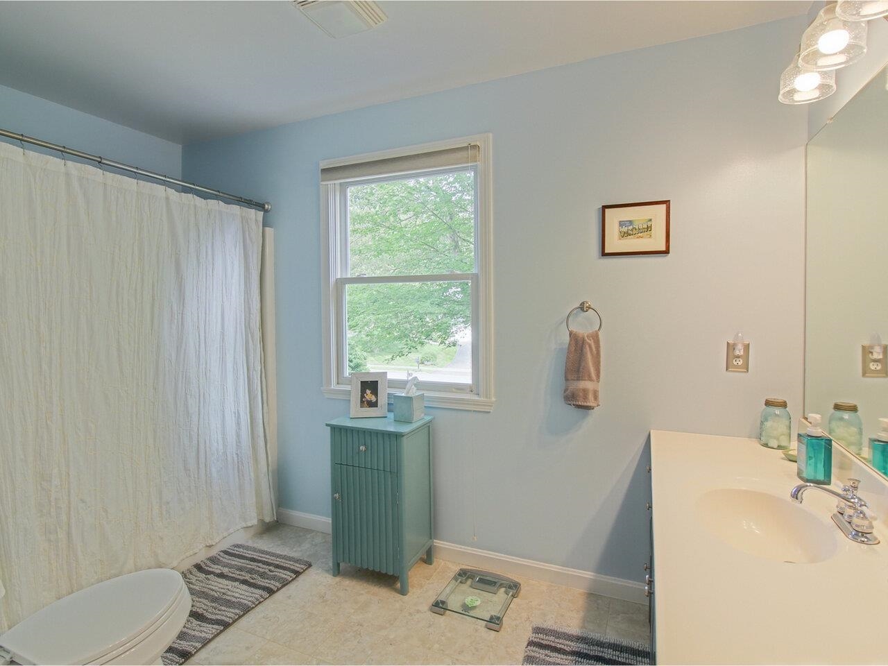 Full Guest Bath