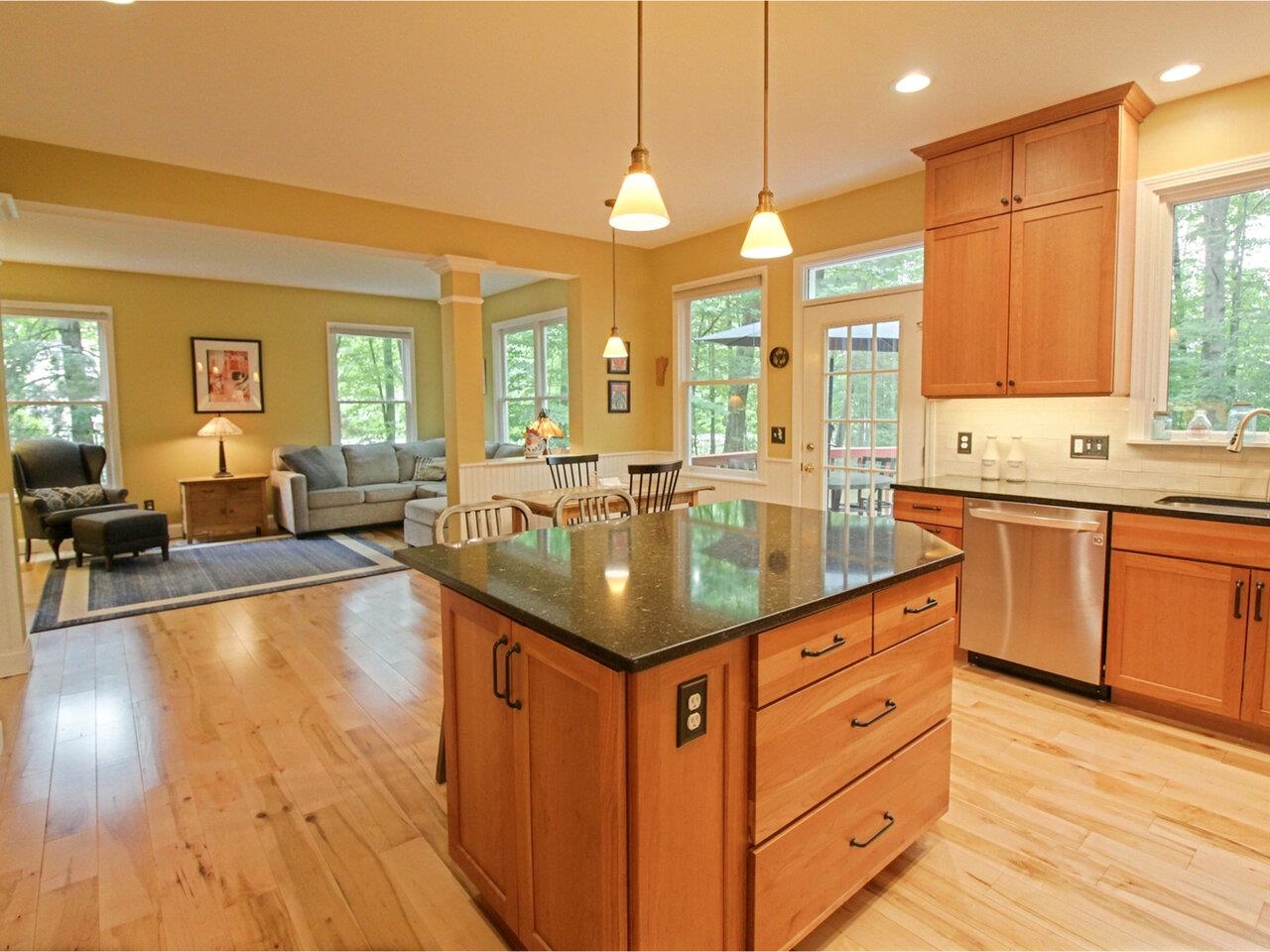 Quartz Counters & Island