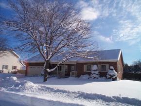 25 Village Dr