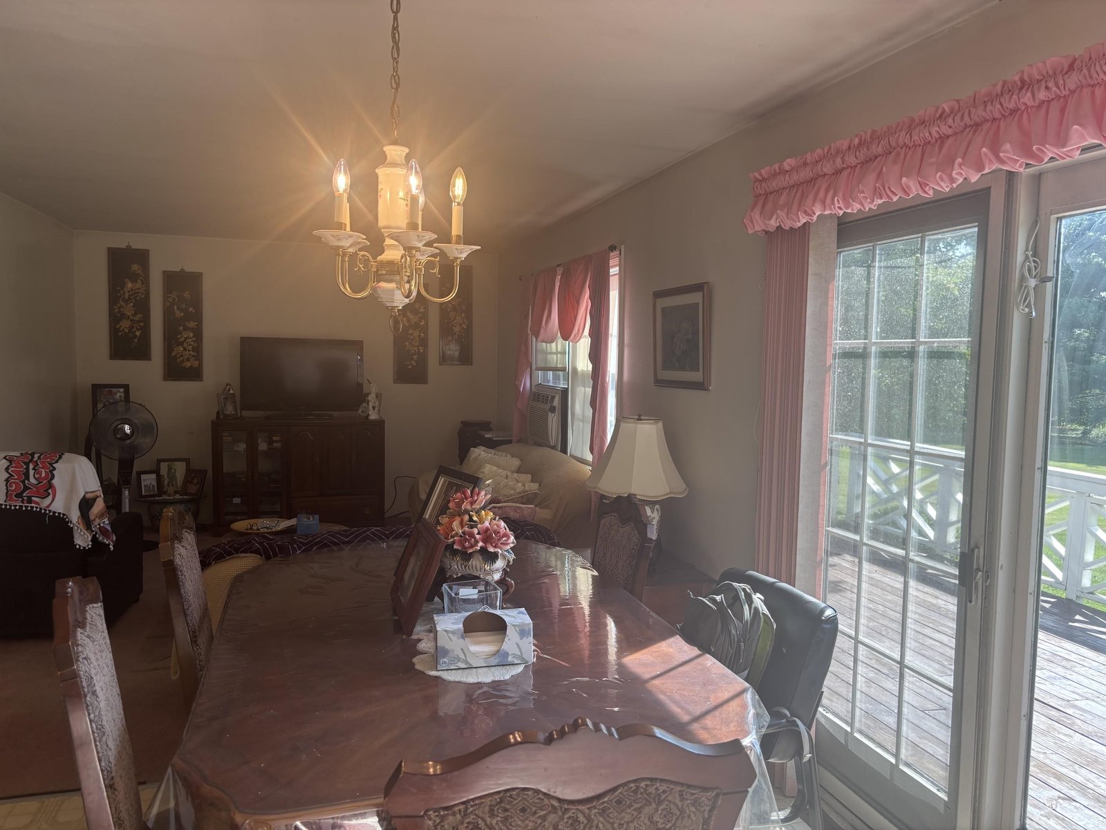250 Isham Circle