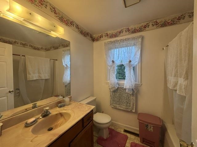 250 Isham Circle