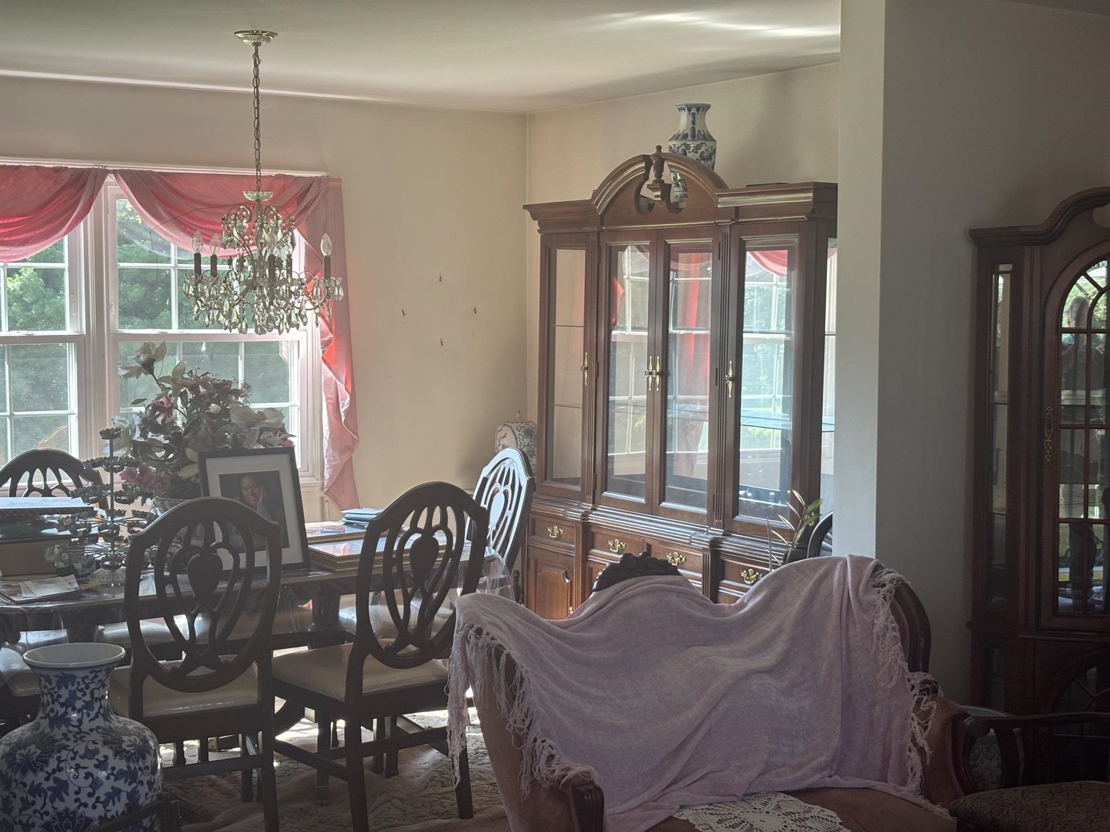 250 Isham Circle