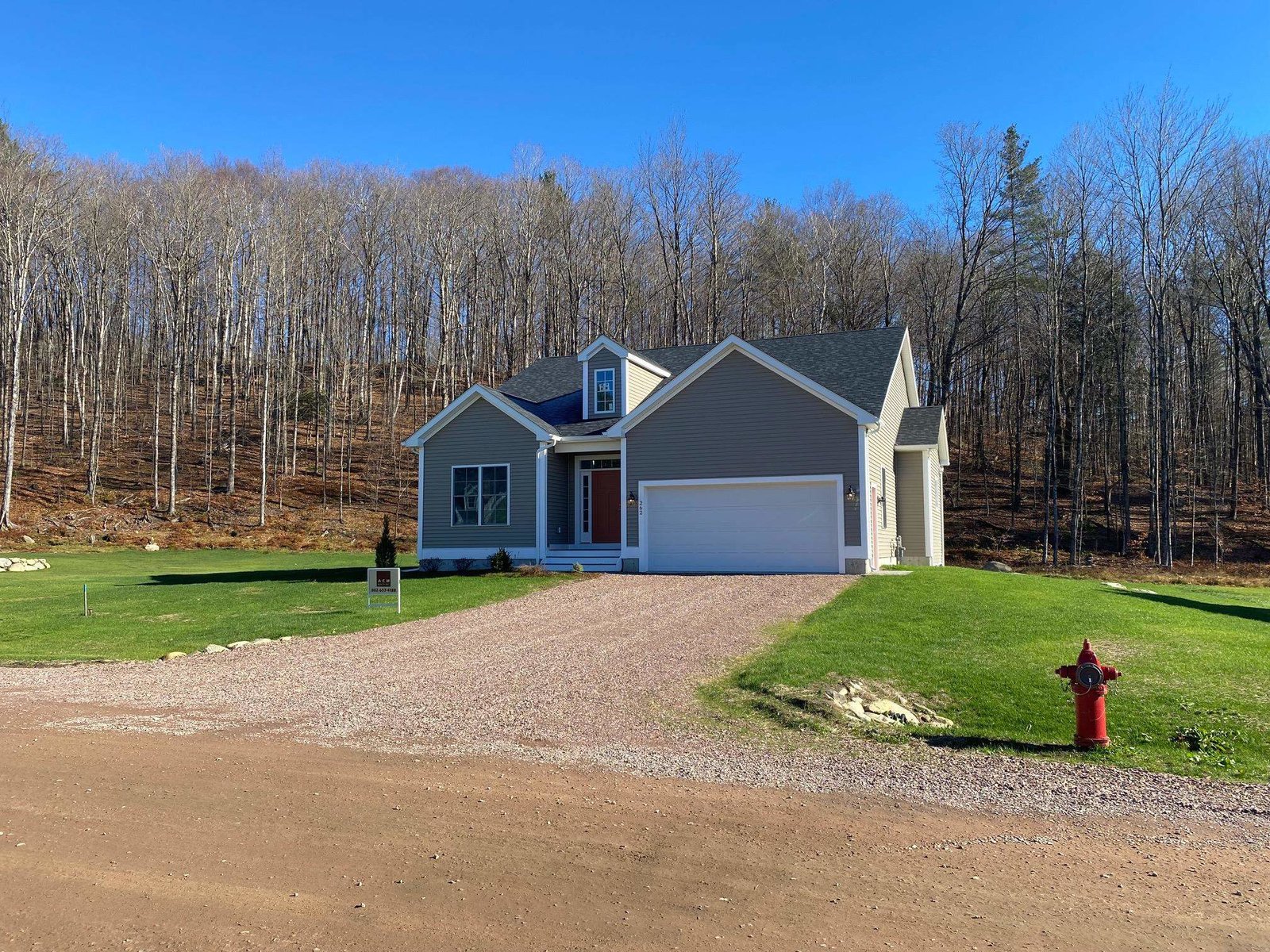 250 Larrow Drive, Unit 7
