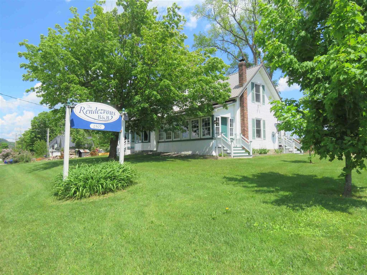 2507 VT RT 100, Lowell 2507 VT RT 100, Lowell