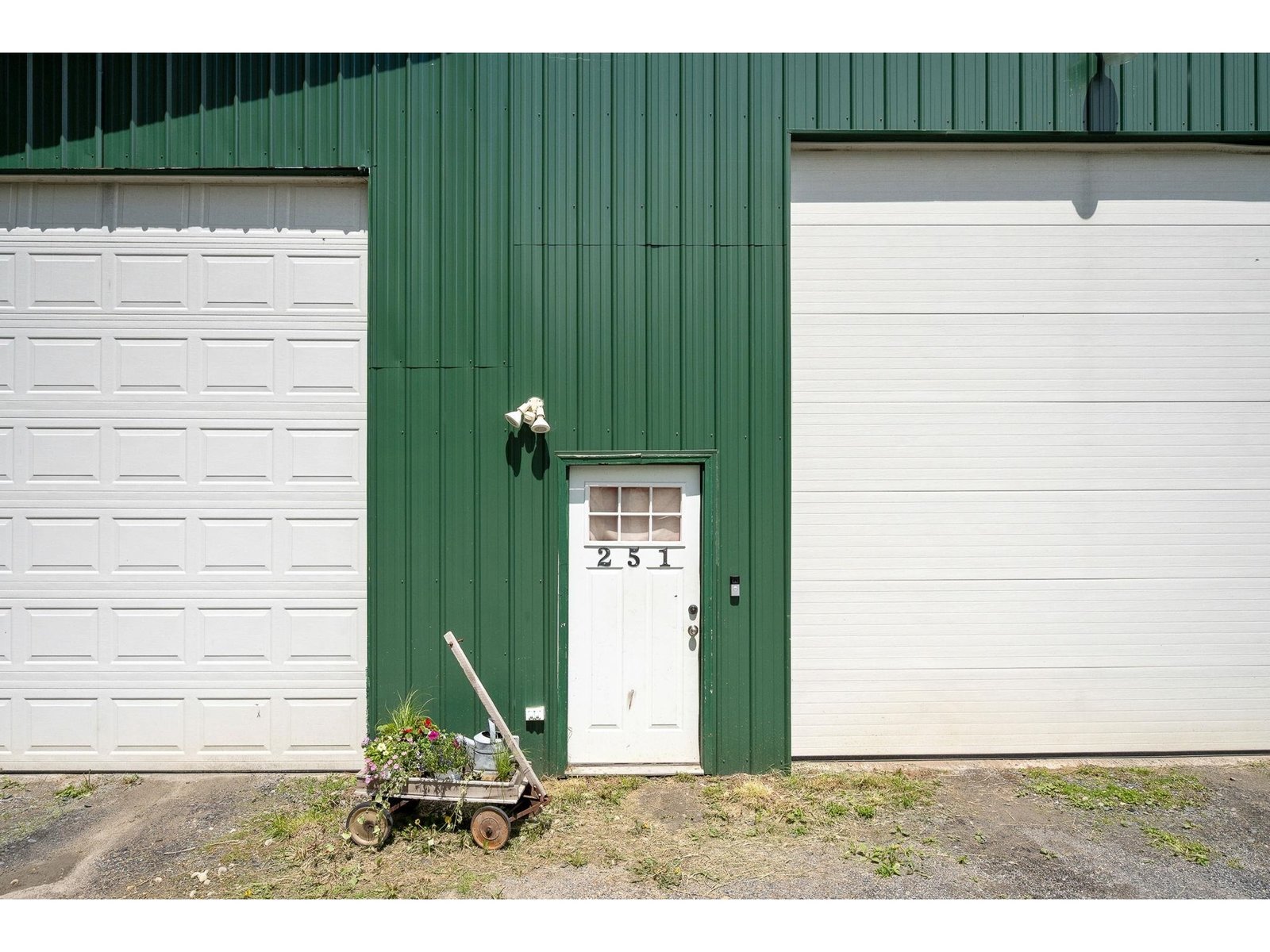 251 Doe Road
