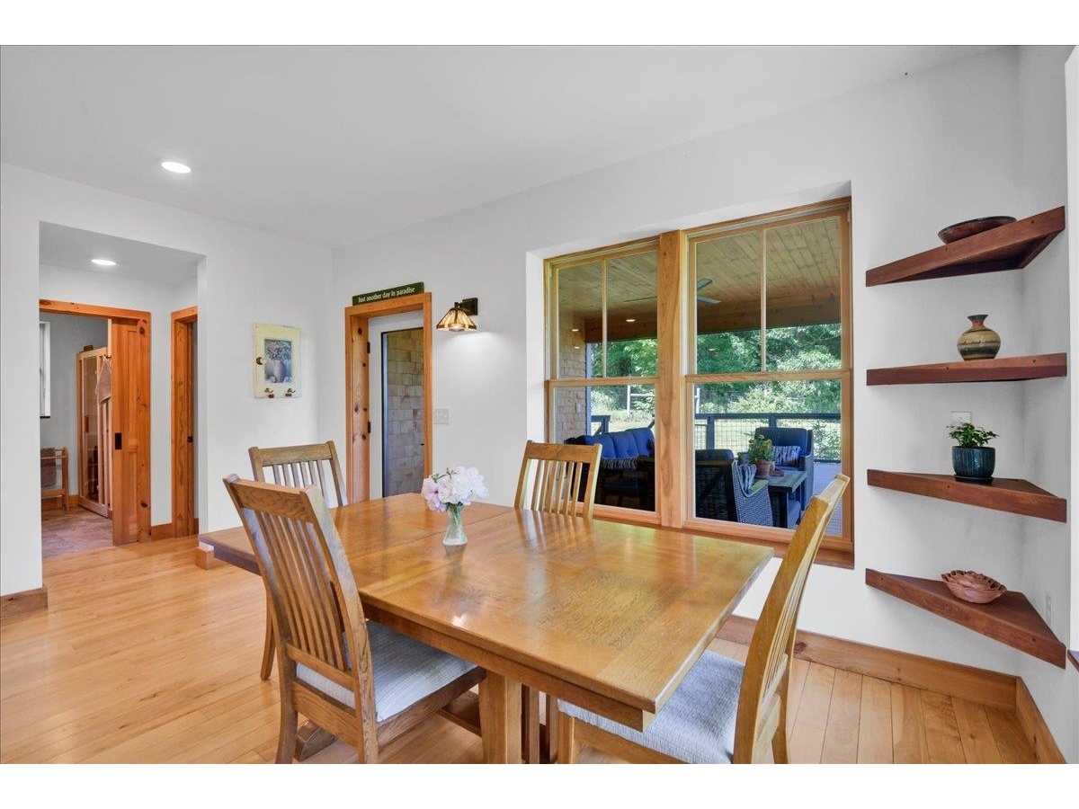 2516 Rotax Road
