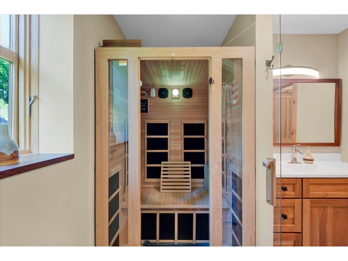 Infrared Dry Sauna