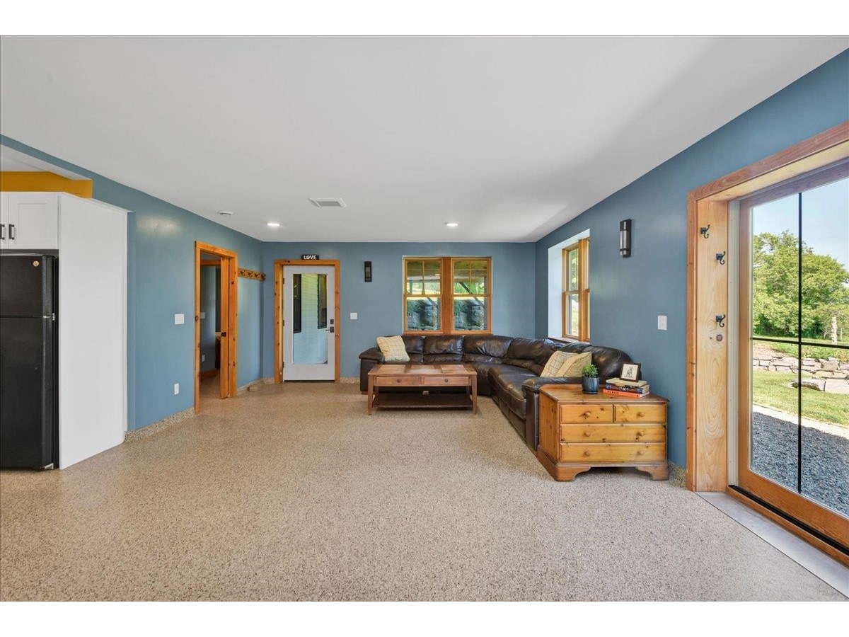 2516 Rotax Road