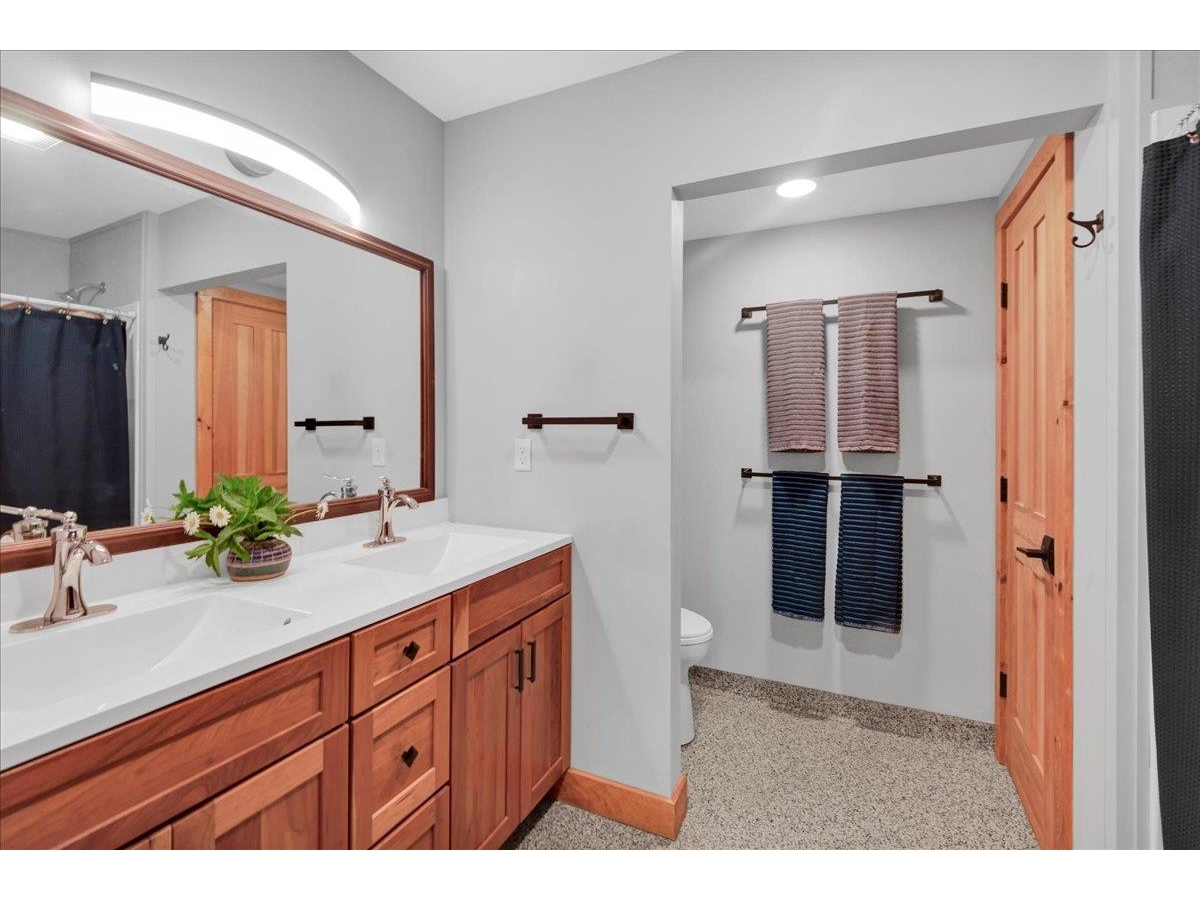 2516 Rotax Road