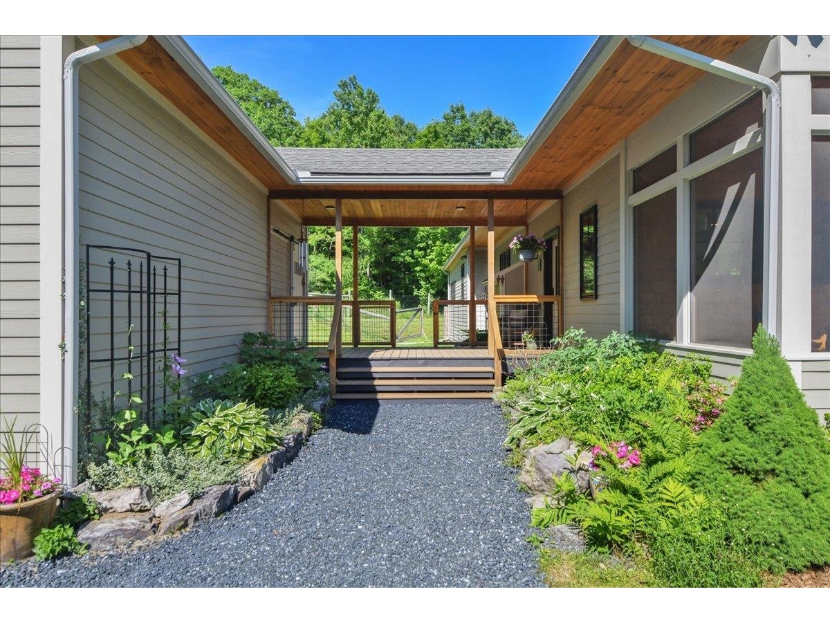 2516 Rotax Road
