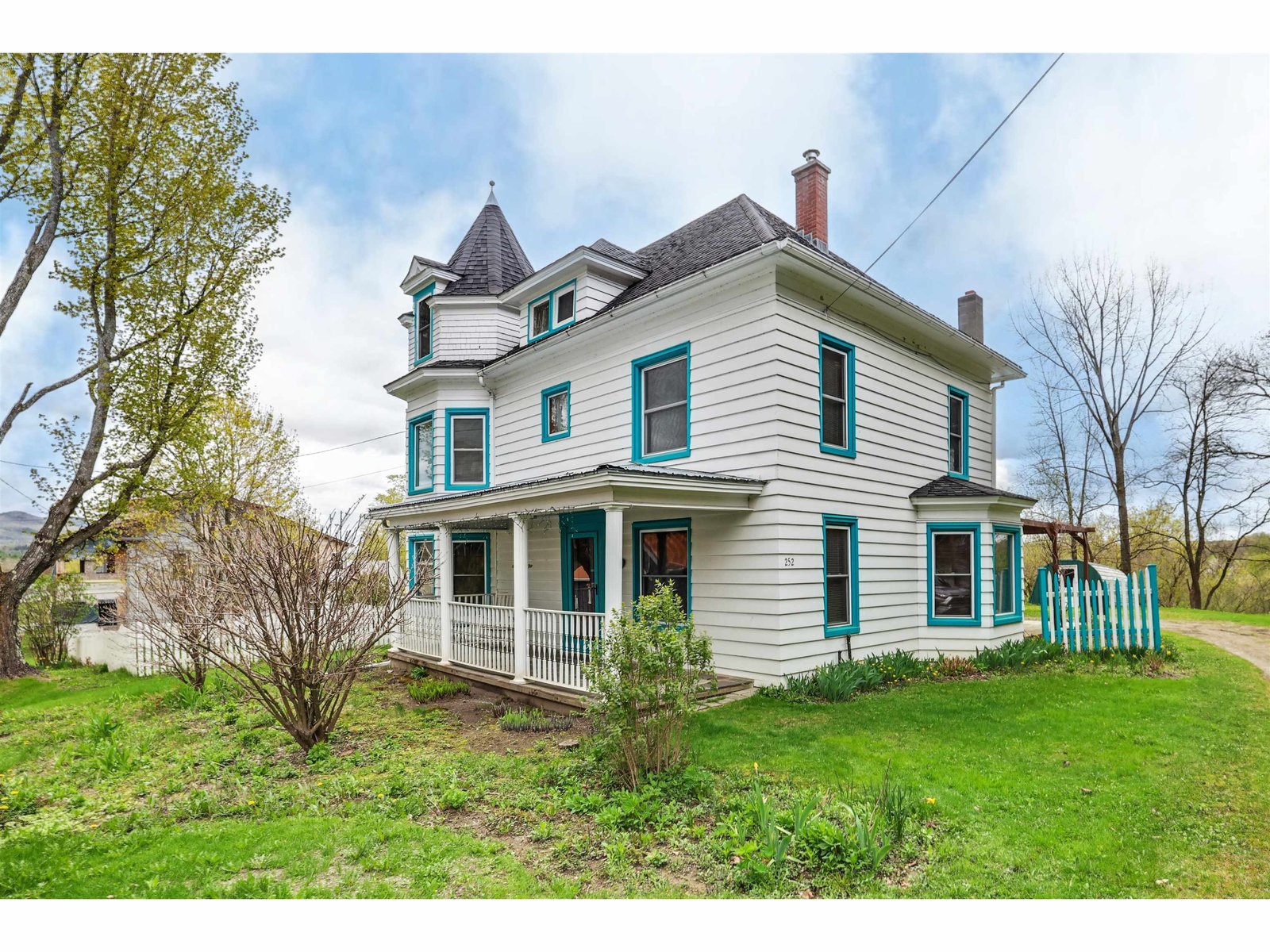 252 North Pleasant Street