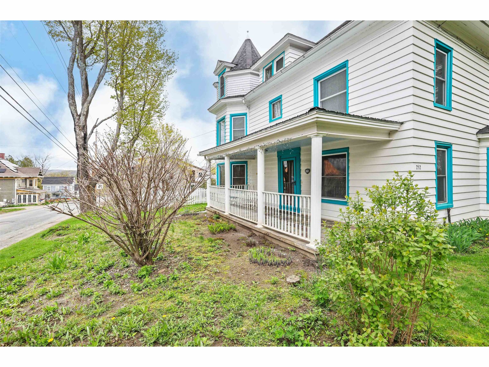 252 North Pleasant Street