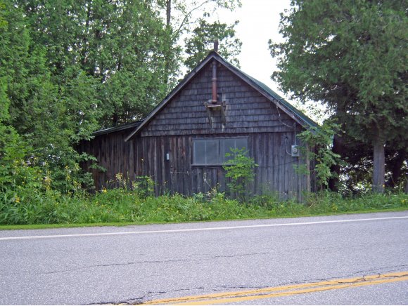 2526 Lake Rd