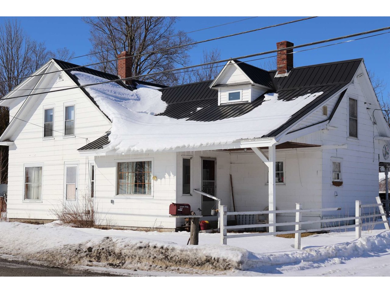 2528 Roaring Brook Road