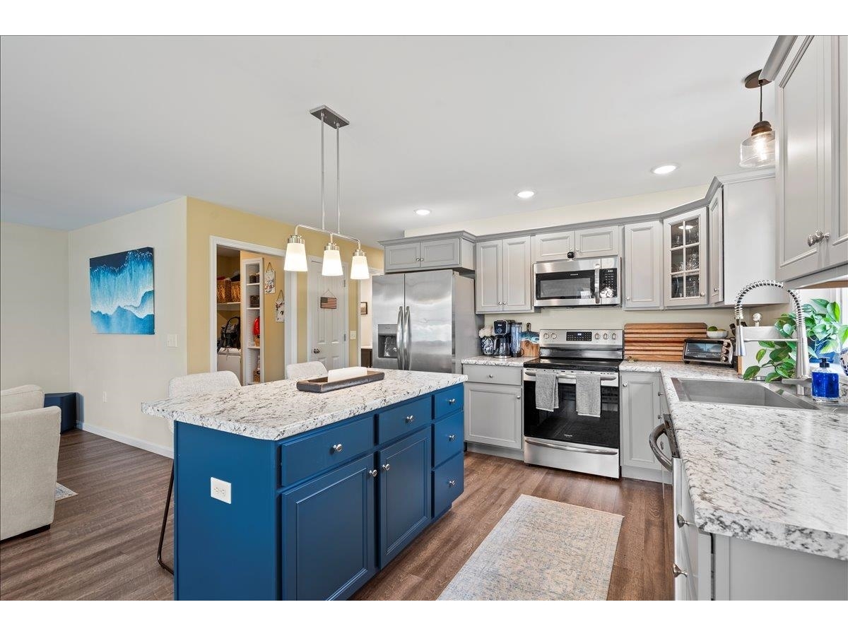 2529 Bronson Road, Unit 102