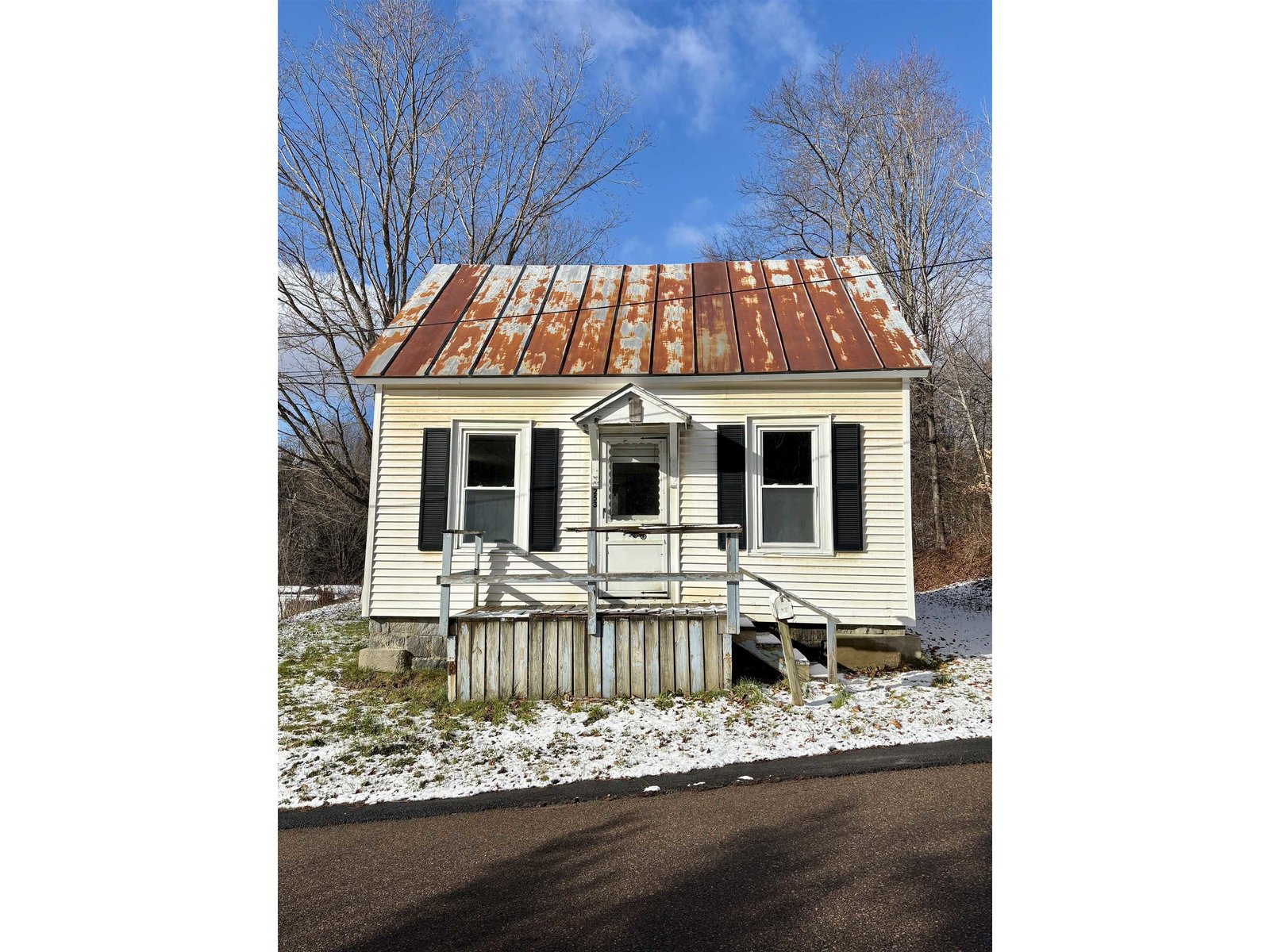 253 King Street