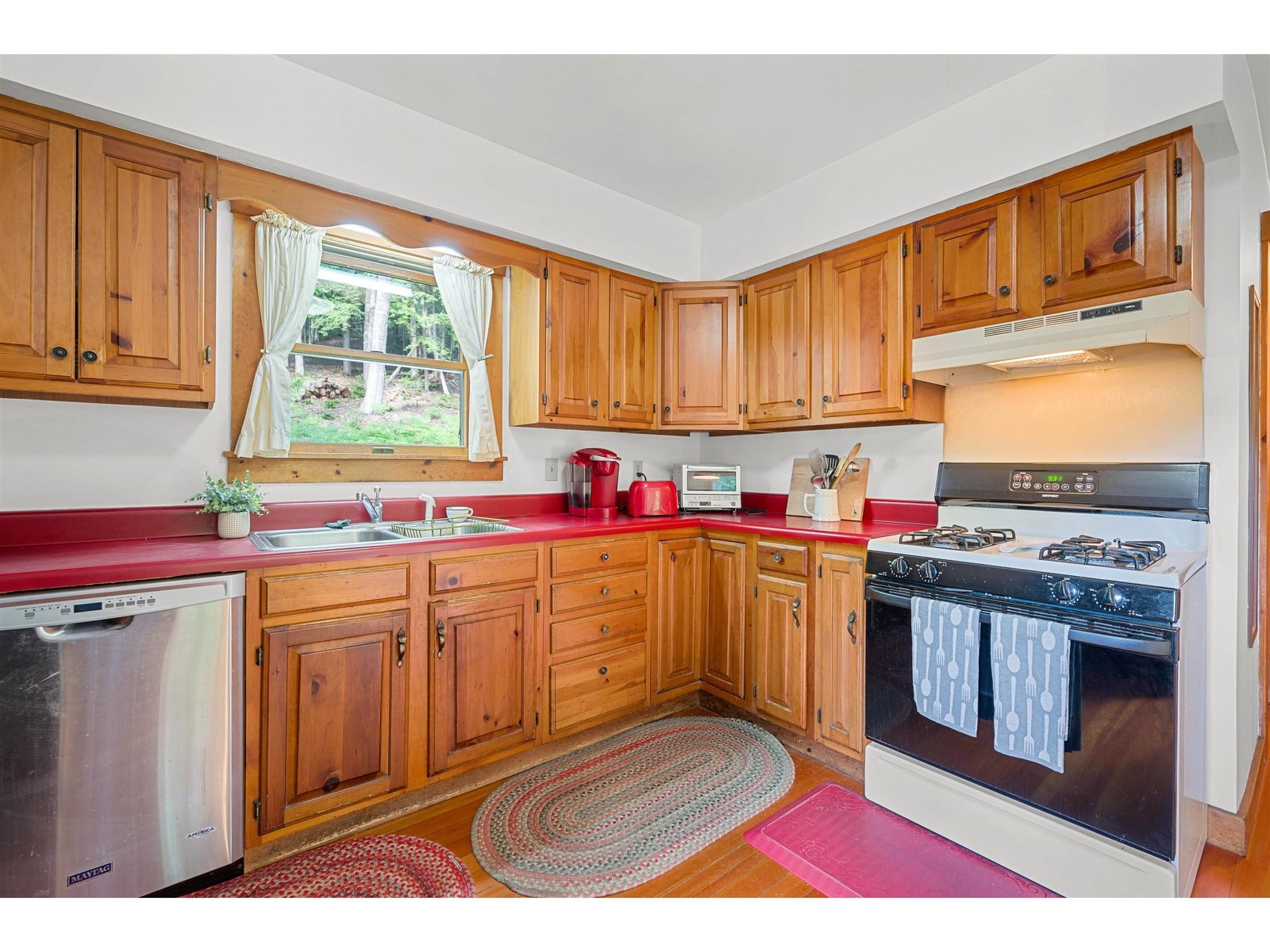 254 Macey Road