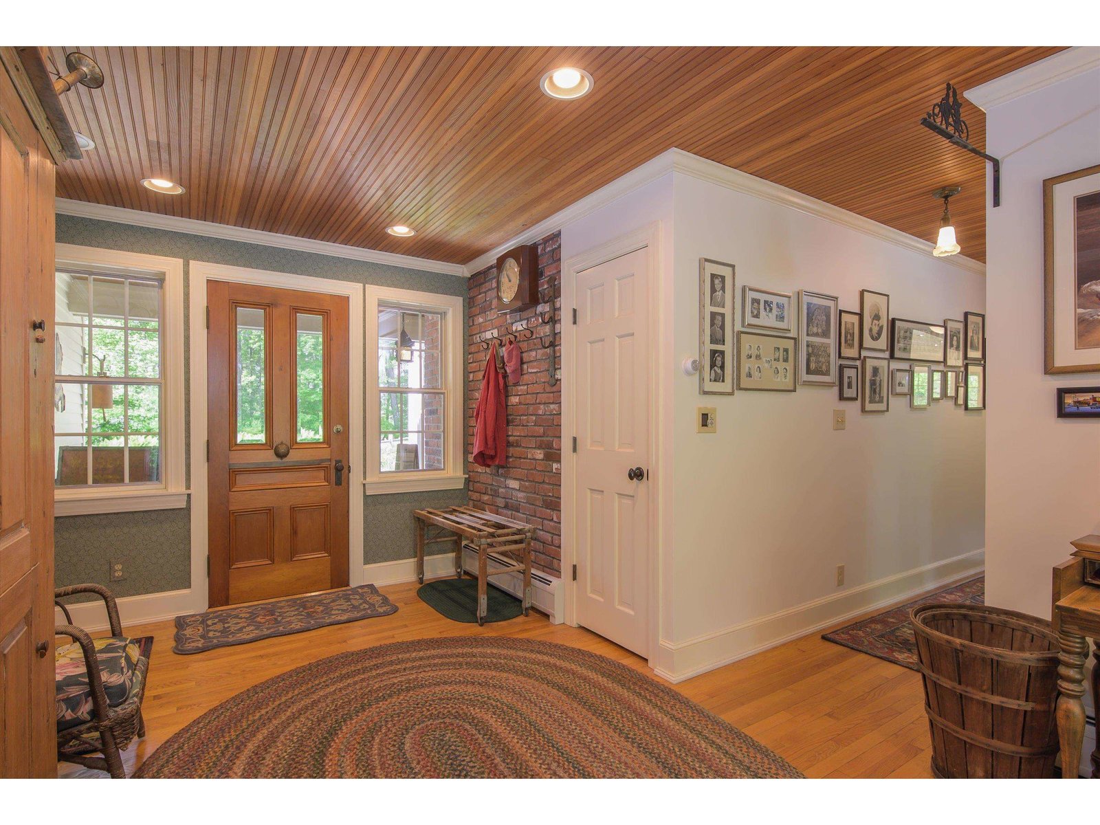 Great mudroom entry by garage