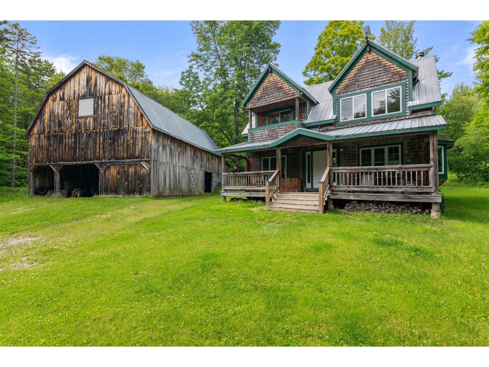 2545 Corliss Road, Richford