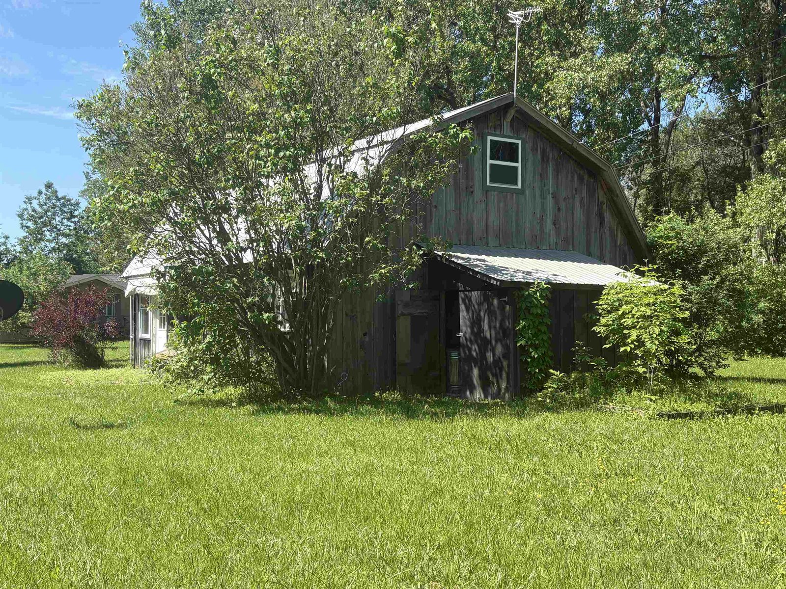 255 Canal Lane