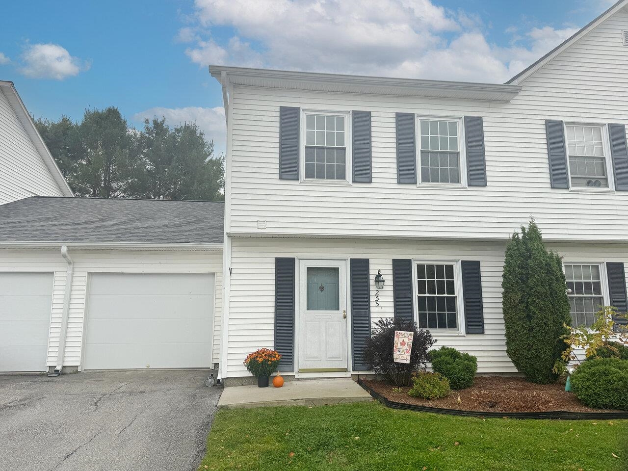 255 Eastview Circle