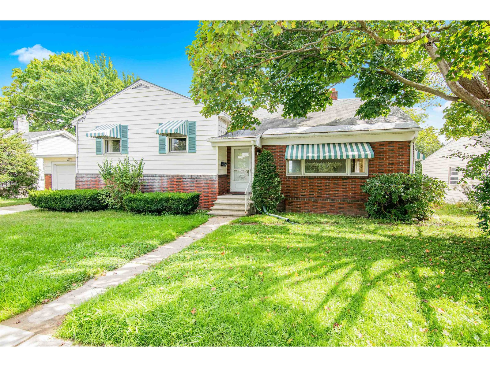 256 East Avenue