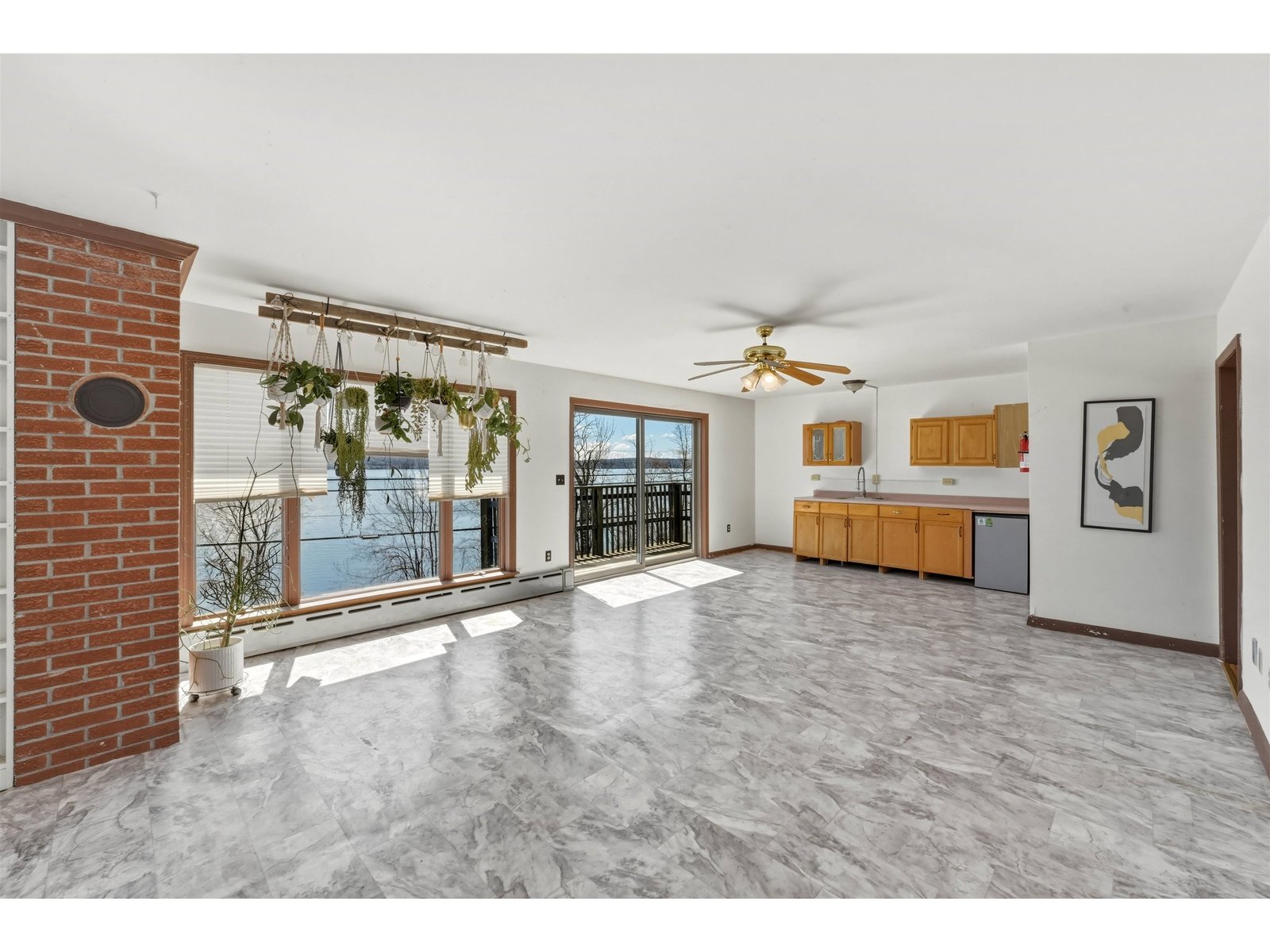 256 Hathaway Point Road
