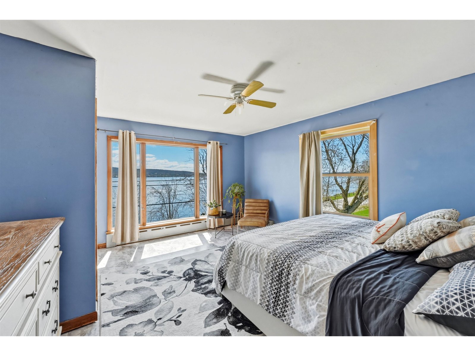 256 Hathaway Point Road