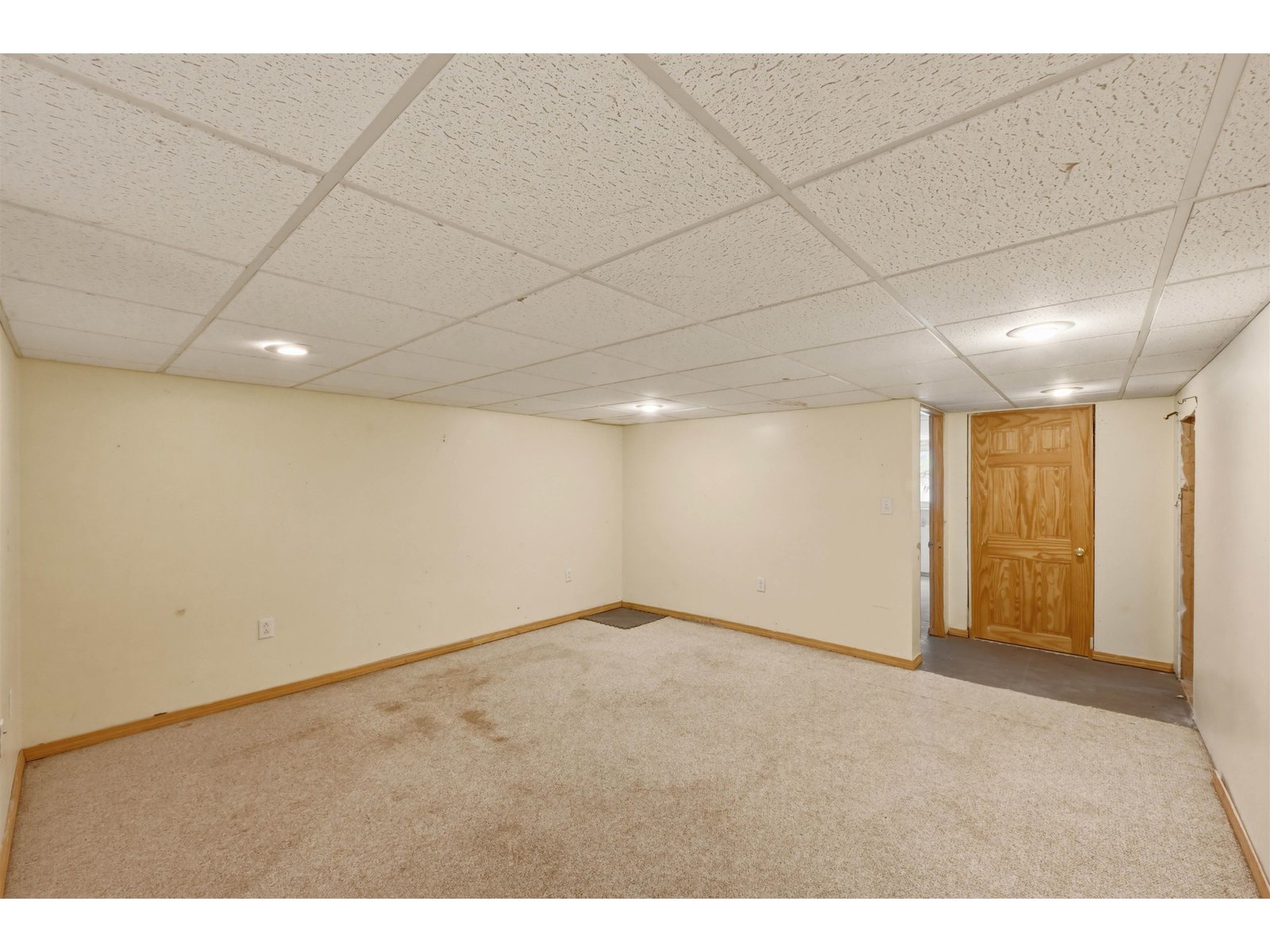 256 Hathaway Point Road