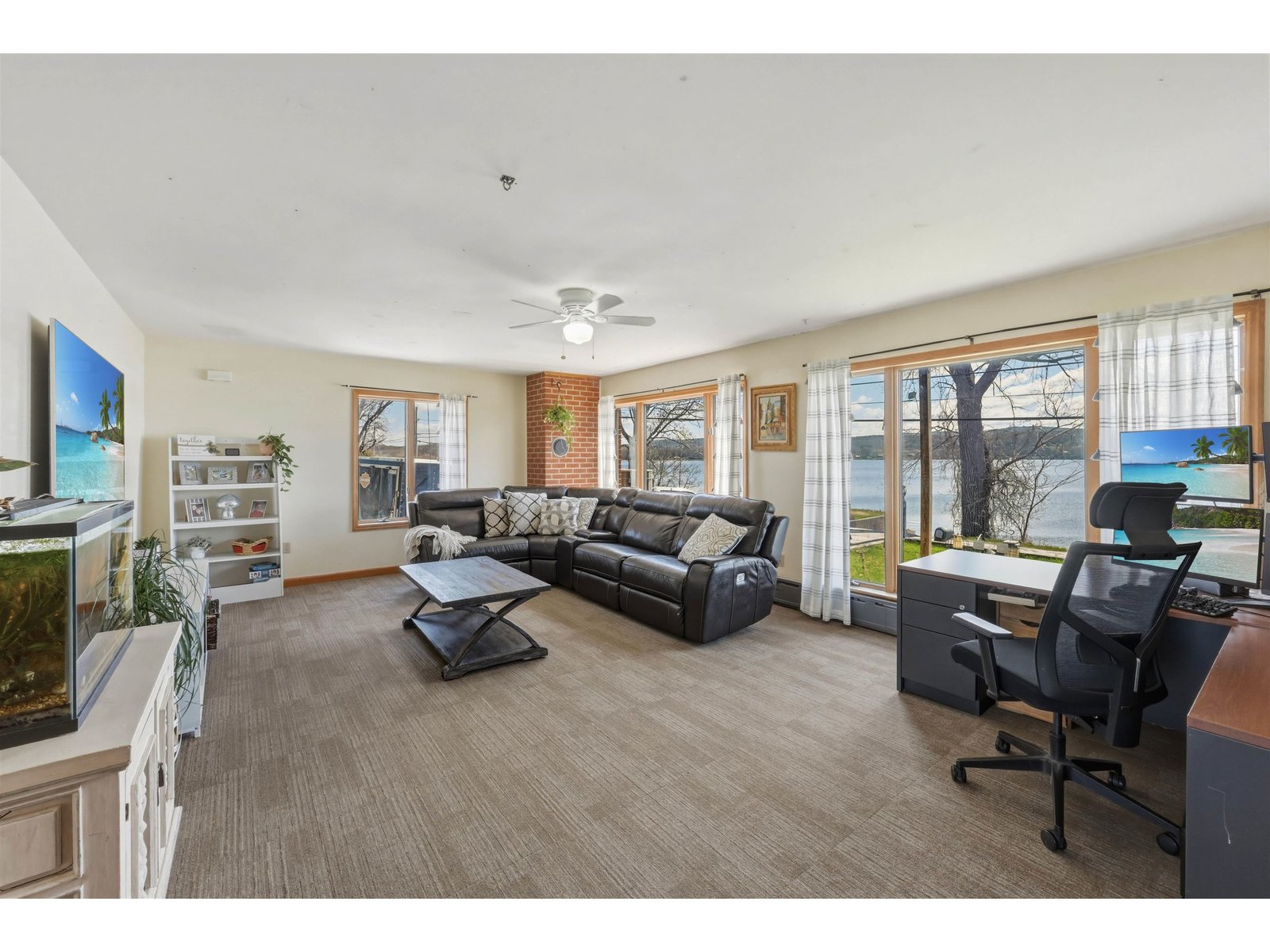 256 Hathaway Point Road