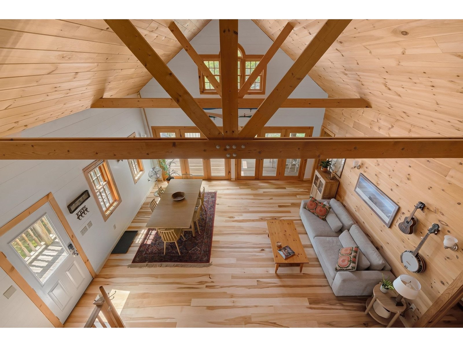 256 Lakeside Lane