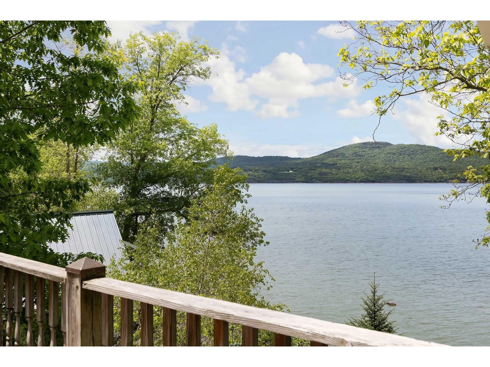 256 Lakeside Lane