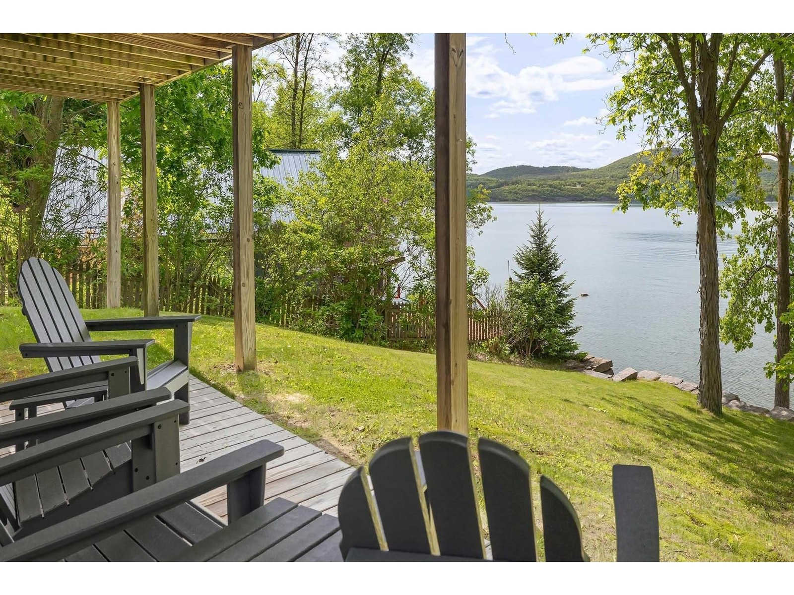 256 Lakeside Lane