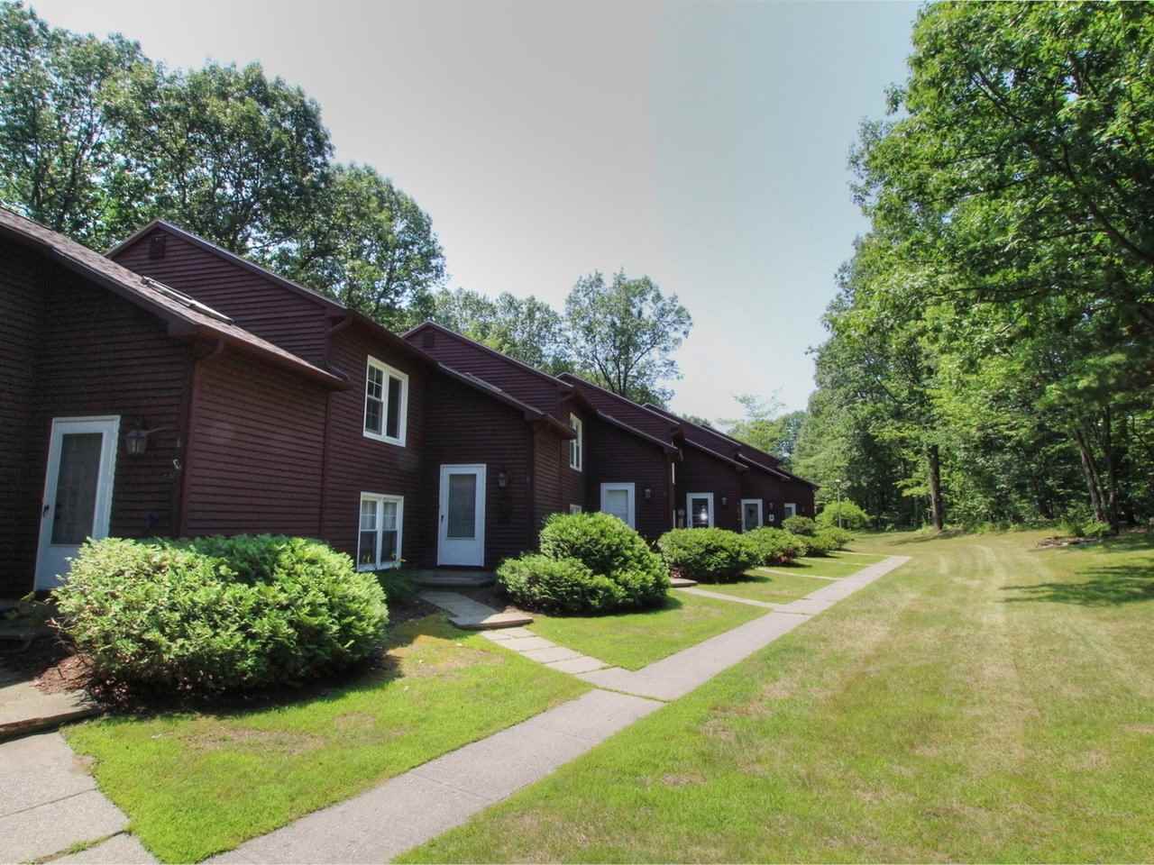 256 Oak Circle, Unit 5
