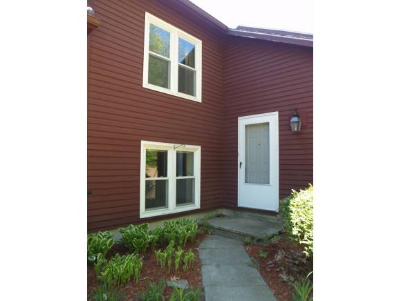 256 Oak Circle, Unit 4