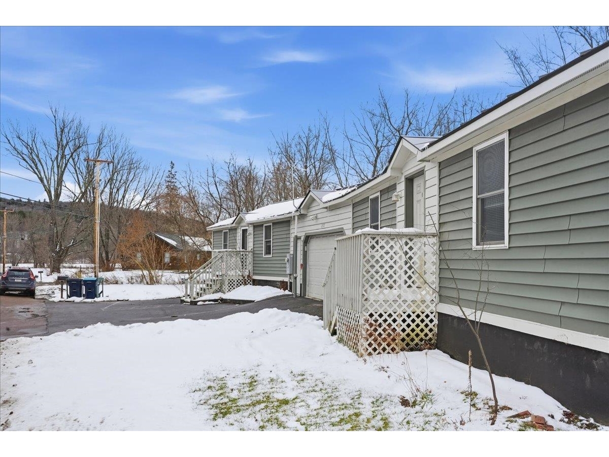 2572 Vermont Route 15