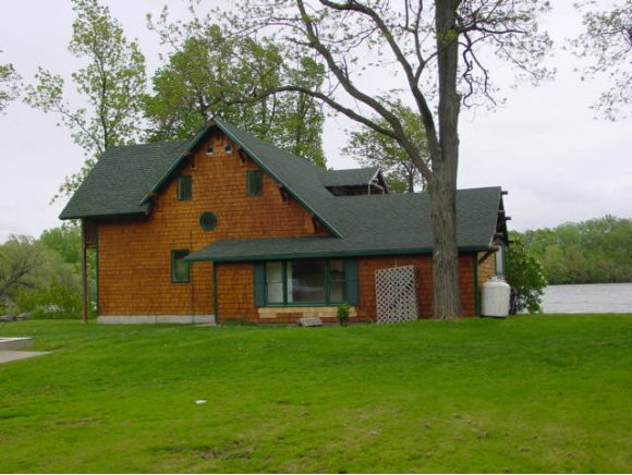 259-263 Abnaki Rd