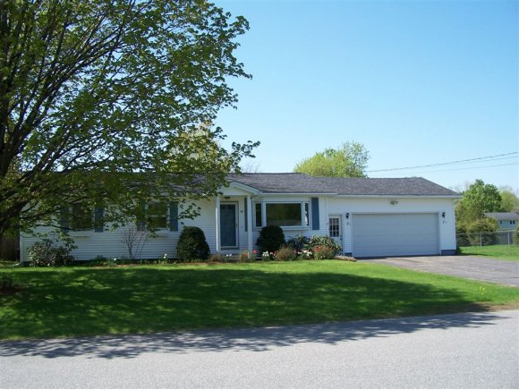 26 Lamell Ave