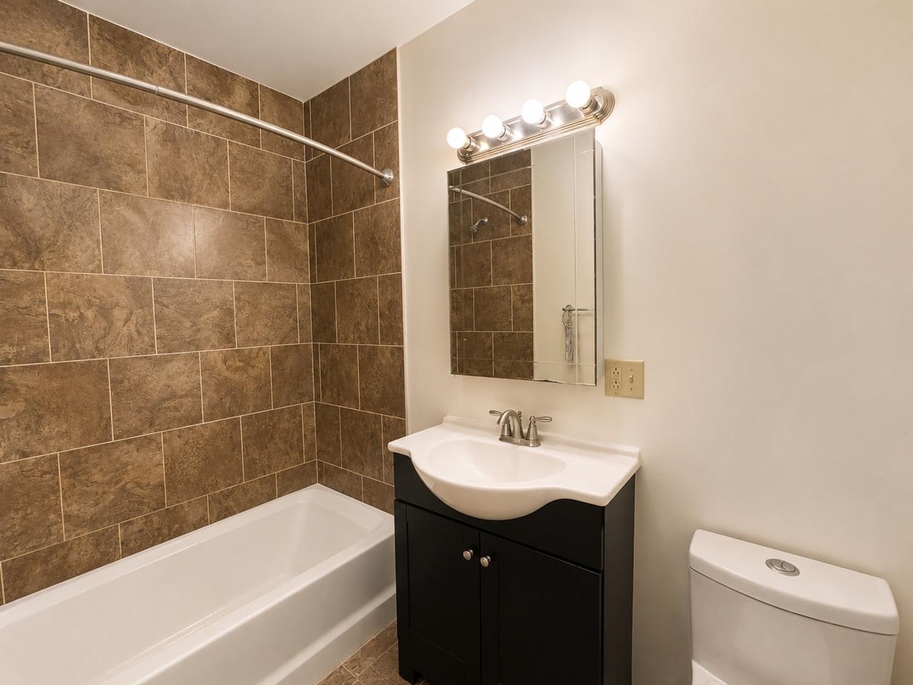 Full Tiled Bath