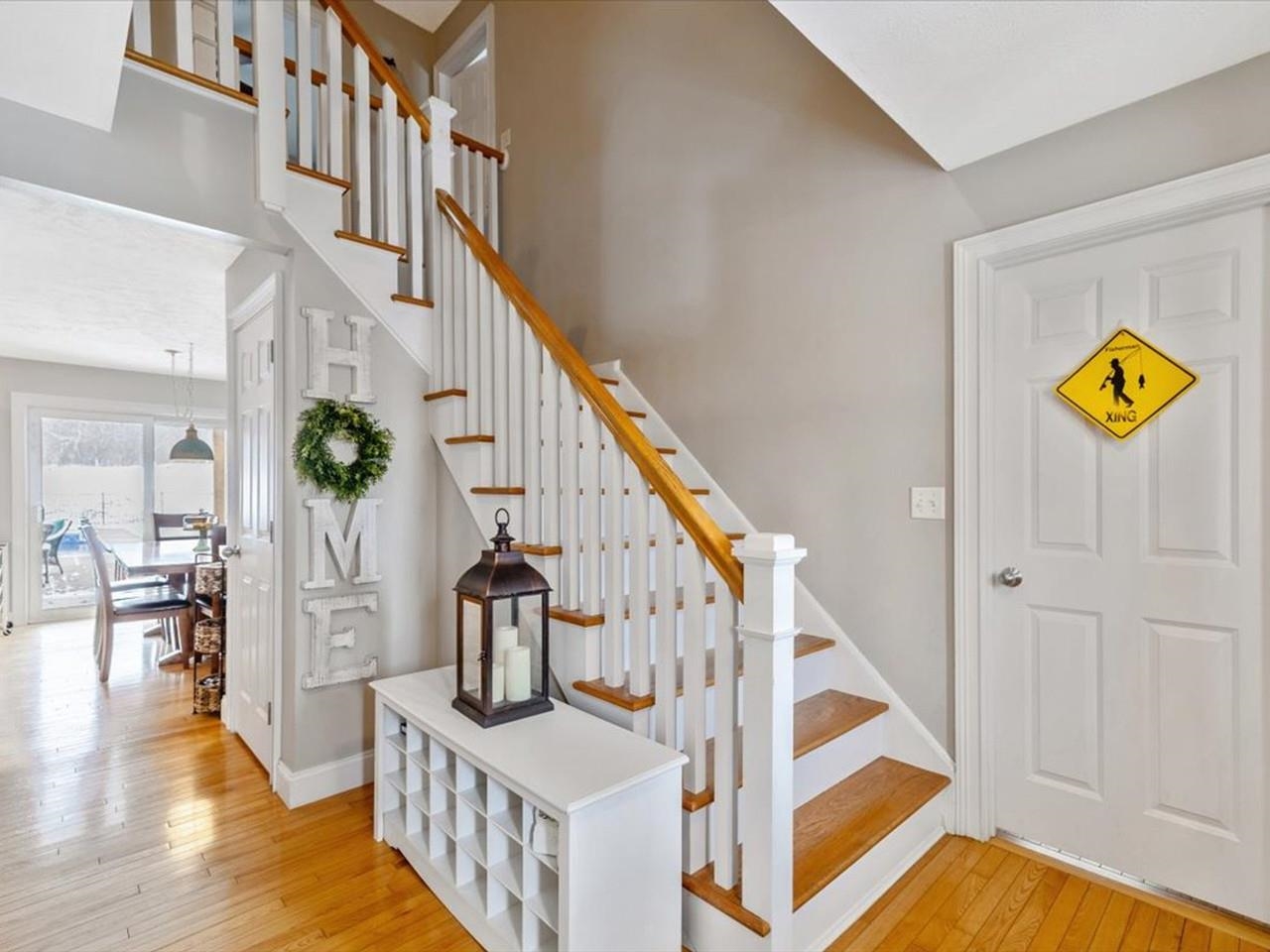 Front Entry & Stairs