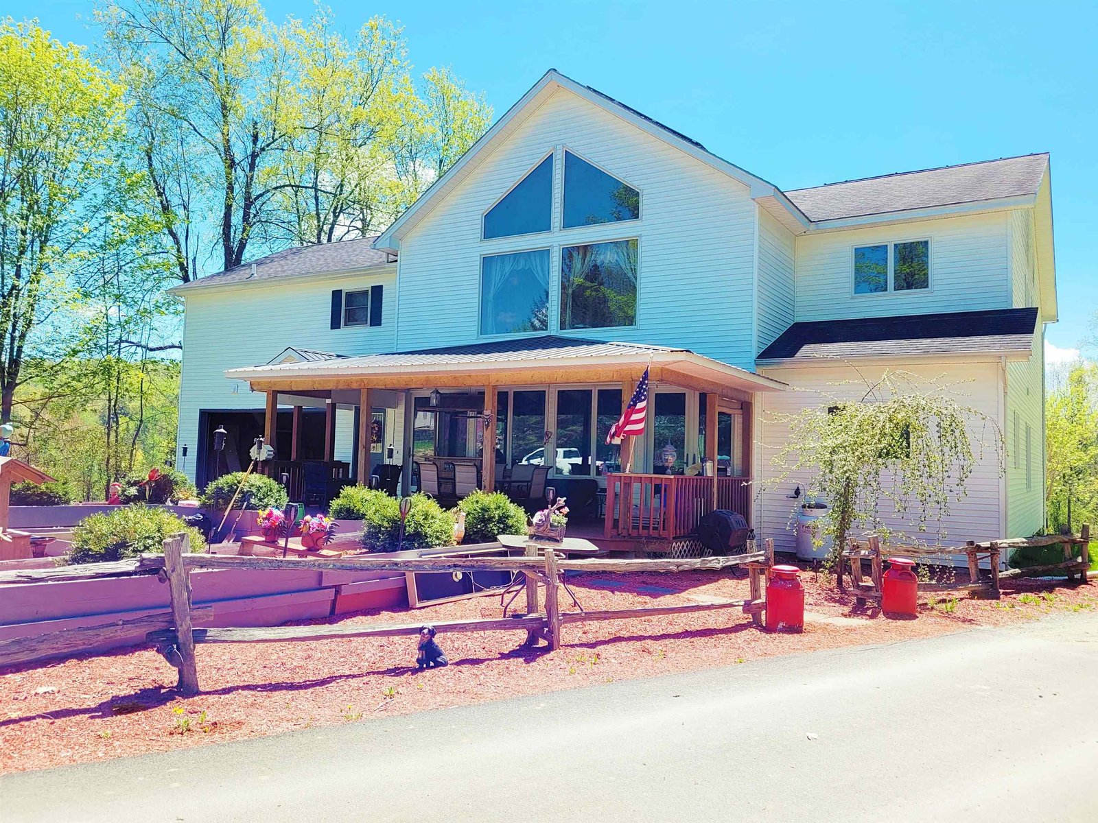 2600 North Derby Road