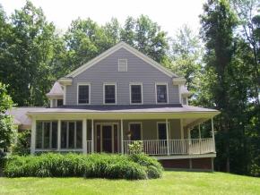 261 Applewood Ln